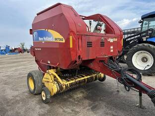 2009 New Holland BR7060