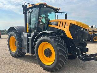 2019 JCB Fastrac 8330