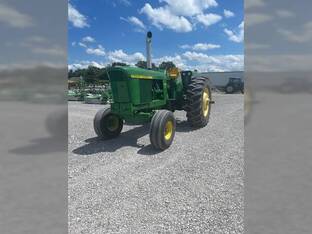 1969 John Deere 4520