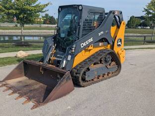 2022 John Deere 317G