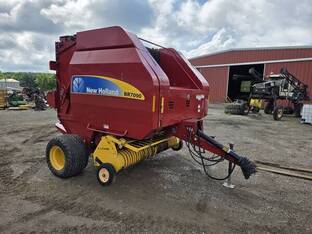 2009 New Holland BR7090