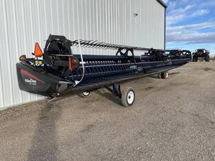 2013 MacDon Industries D65