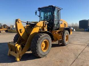 2017 Caterpillar 938M