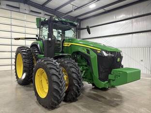 2023 John Deere 8R 230