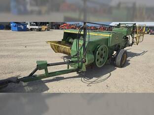 John Deere 327