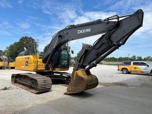 2023 John Deere 210G LC