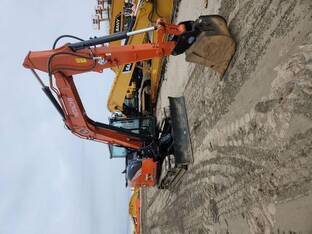 2025 Hitachi ZX85USB-7