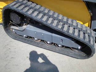 2025 John Deere 325G