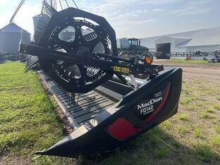 2018 MacDon Industries FD140
