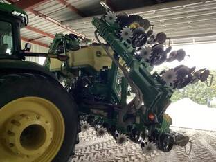 2023 John Deere DR16X