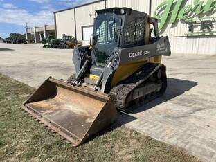 2022 John Deere 325G