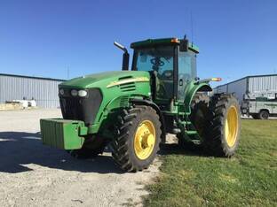 2004 John Deere 7820