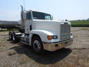 1997 Freightliner FLD120