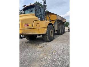 2019 Caterpillar 745