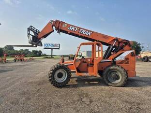 2012 JLG 8042