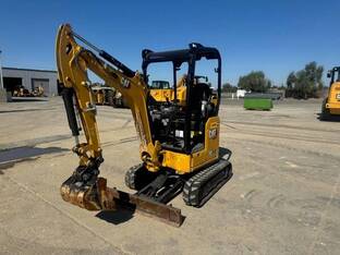 2022 Caterpillar 301.7D