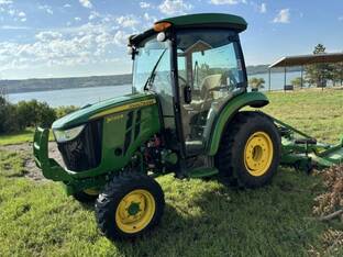2023 John Deere 3033R