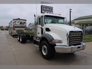 2026 Mack GR64B