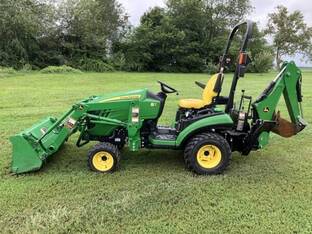 2016 John Deere 1025R