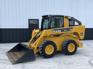 2009 John Deere 325
