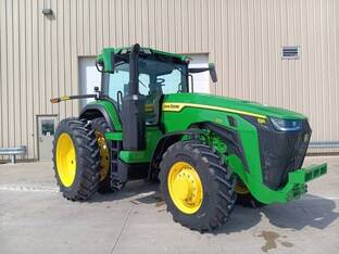 2024 John Deere 8R 250