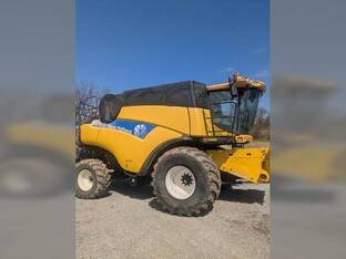 2010 New Holland CR9040