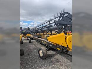 2022 New Holland 880CF-35