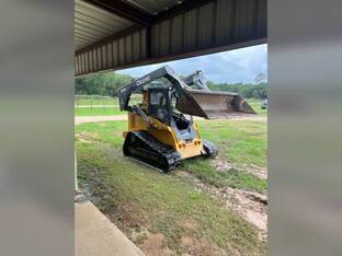 2015 John Deere 329E