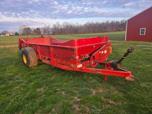 2010 New Holland 165