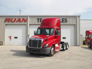 2020 Freightliner CASCADIA 125
