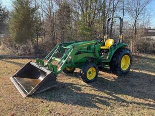 2022 John Deere 4052M