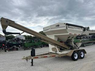 2011 Unverferth 2750