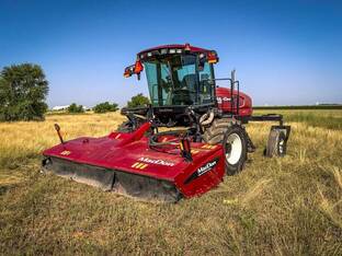 2016 MacDon Industries M205