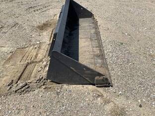 Case IH Heavy duty bucket