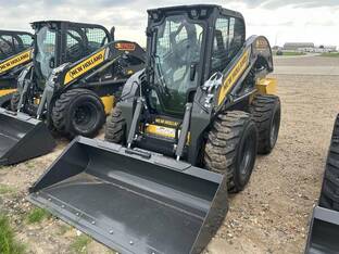 2025 New Holland L328