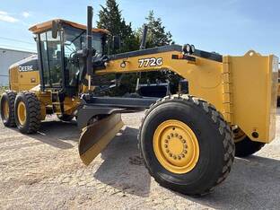 2020 John Deere 772G