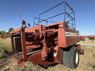 2000 Hesston 4790