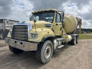 2017 Freightliner 114SD