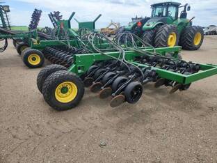 2015 John Deere 1890