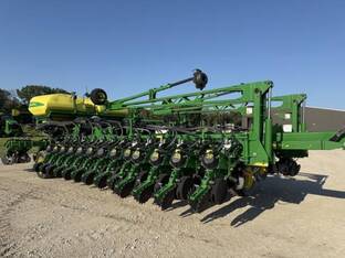 2018 John Deere DB60