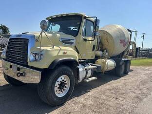 2016 Freightliner 114SD
