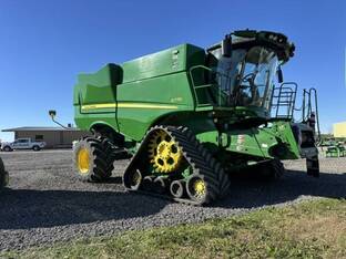 2022 John Deere S770