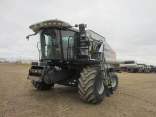 2008 Gleaner R65
