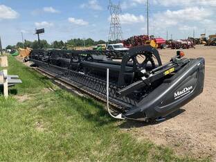 2017 MacDon Industries FD75D