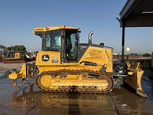 2022 John Deere 700L XLT