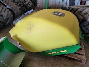 2013 John Deere Refuge