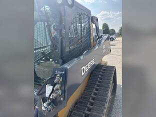 2023 John Deere 325G