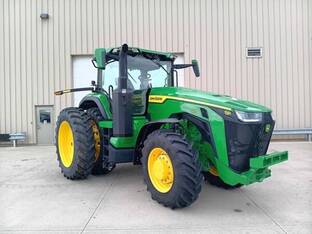 2024 John Deere 8R 250
