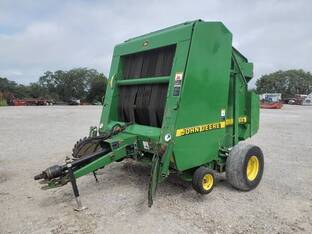 1998 John Deere 566