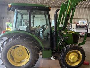 2022 John Deere 5075E